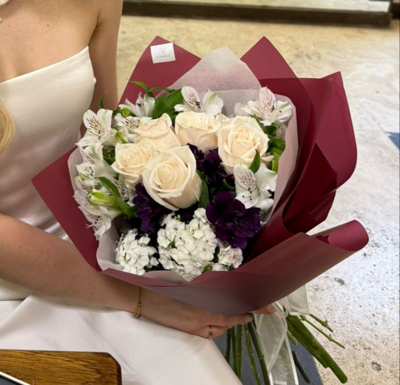 Bouquet de Rosas y Astromelias