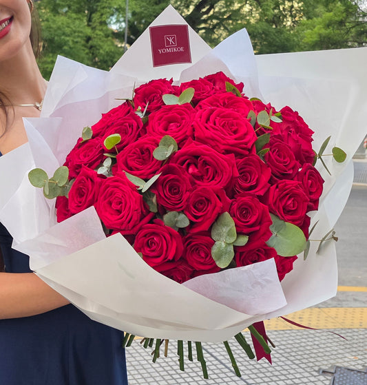 Bouquet Carmesí Clasico x50 rosas XL